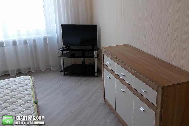 Rent out 1-room apartment. Киев,  Донца — photo 1