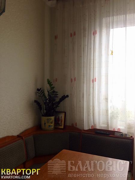 Sell 2-room apartment. Киев,  Маяковского — photo 3