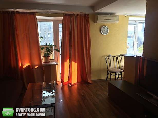 Sell 3-room apartment. Киев, Красноармейская — photo 2