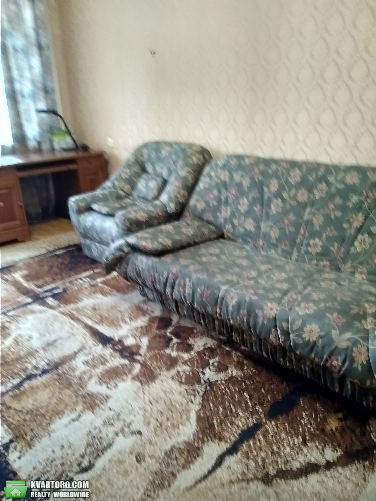 Rent out 2-room apartment. Киев,  Метростроевская — photo 1