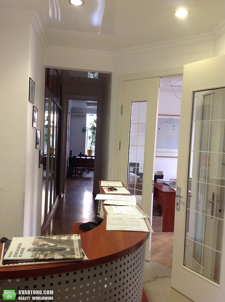 Rent out office. Киев,  Рогнеденская — photo 1