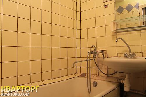 Rent out 2-room apartment. Киев,  Киото — photo 5
