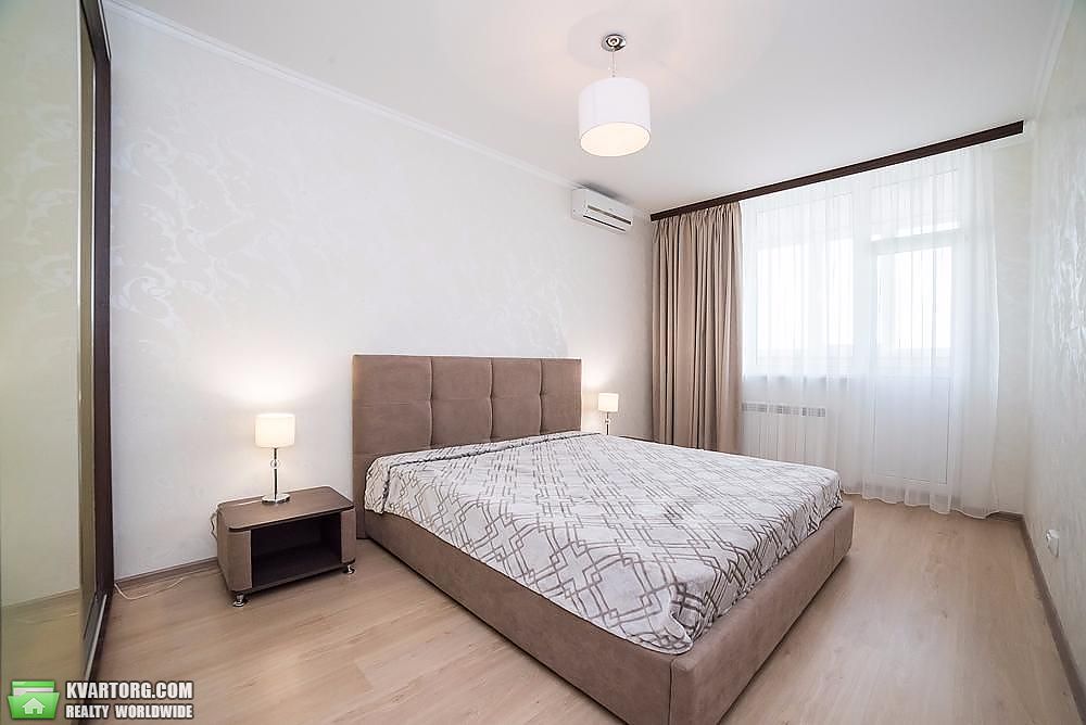 Rent out 2-room apartment. Киев, Сикорского ул. — photo 7