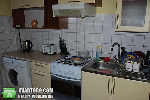 Sell 3-room apartment. Киев, Мильчакова — photo 1