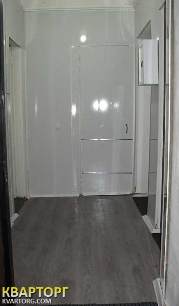 Sell shop. Киев,  Братская — photo 1