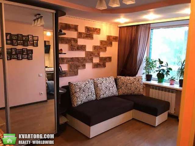 Sell 1-room apartment. Киев,  Российская — photo 1