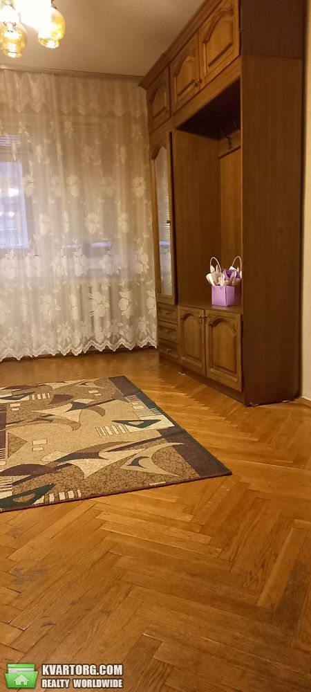Rent out 3-room apartment. Киев,  Верховного Совета бул — photo 3