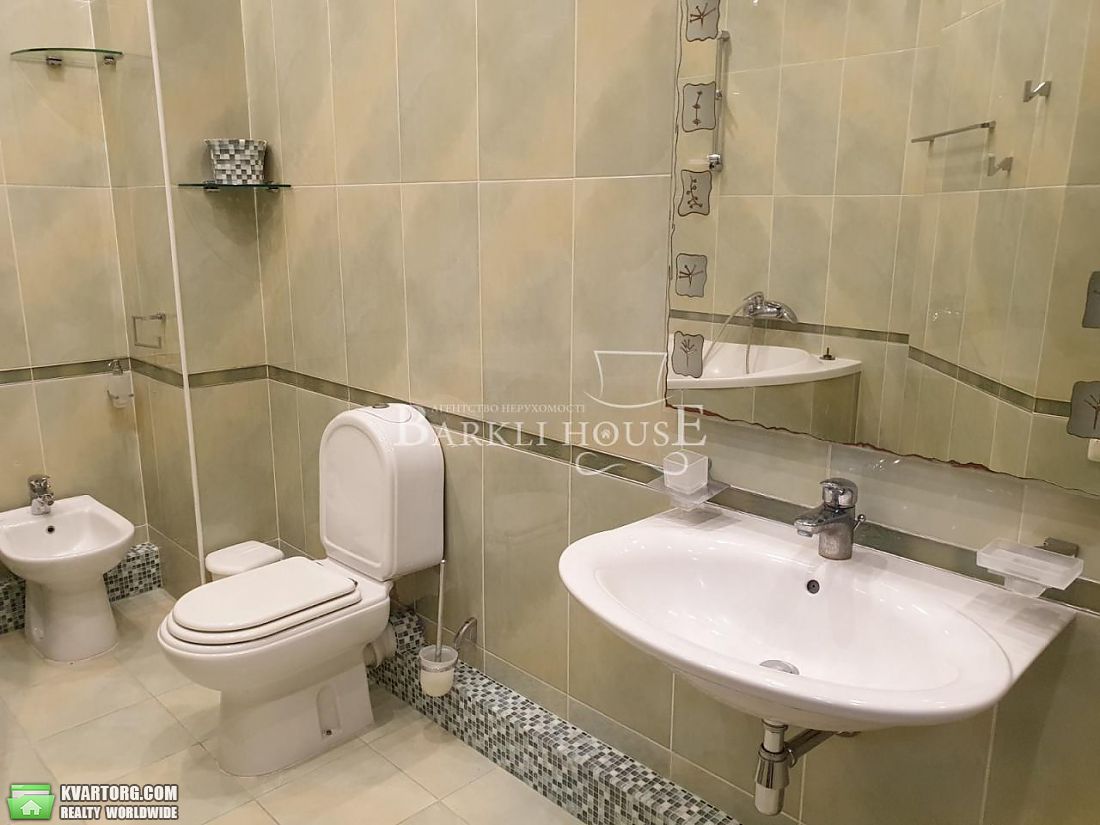 Rent out 3-room apartment. Киев,  Черновола — photo 4