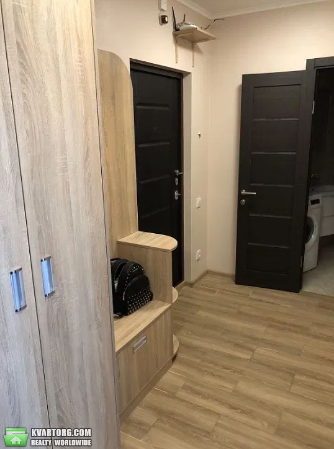 Rent out 1-room apartment. Киев,  Урловская — photo 10