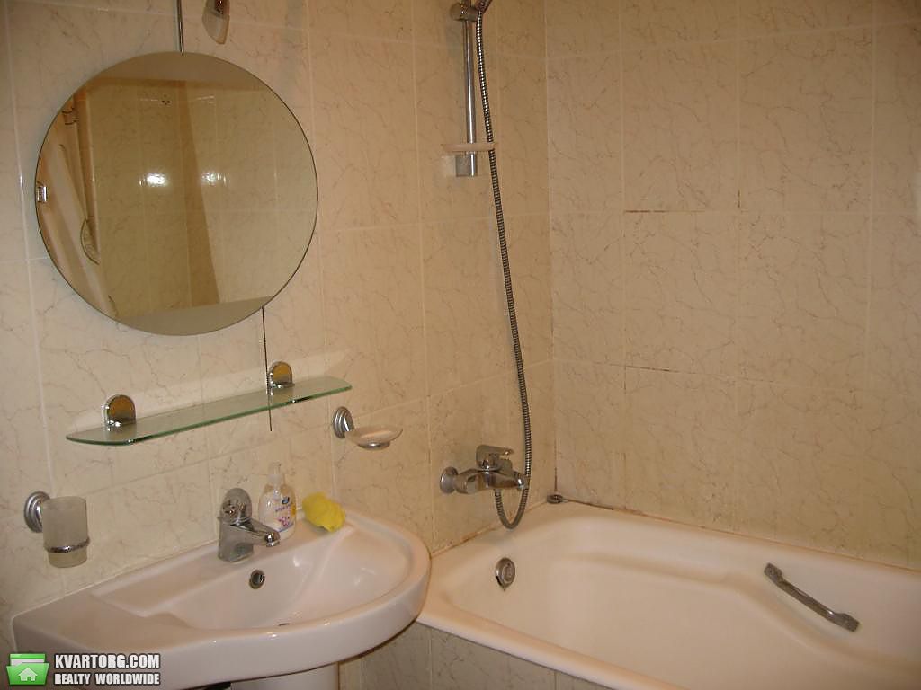 Rent out 2-room apartment. Киев, Деловая — photo 6
