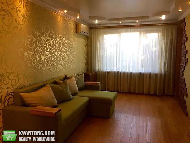 Rent out 2-room apartment. Киев, Дарницкий бул — photo 1