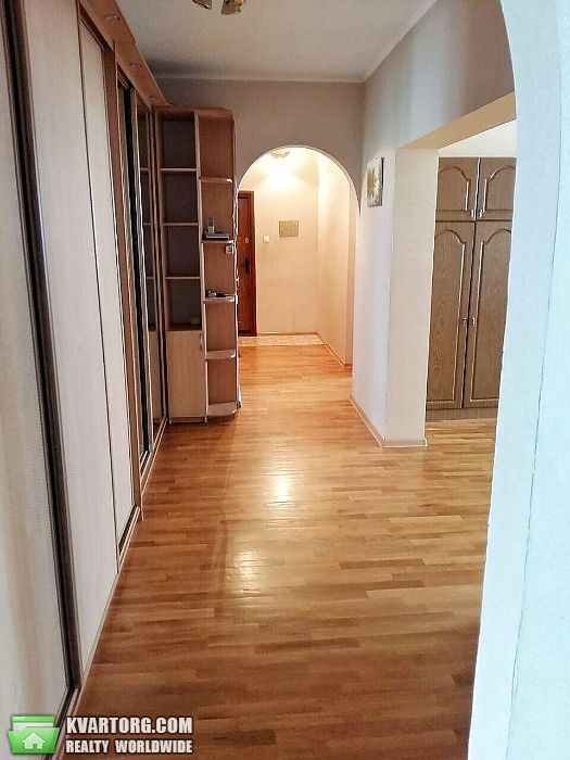 Rent out 3-room apartment. Киев,  Курбаса — photo 8