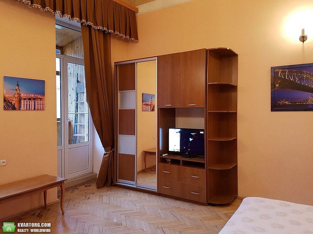 Rent out 1-room apartment. Киев,  Бассейная — photo 5