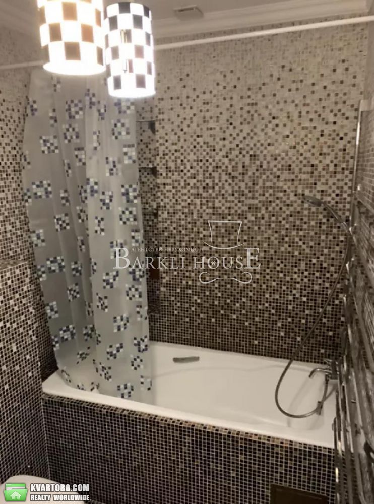 Rent out 4-room apartment. Киев,  Черновола — photo 9