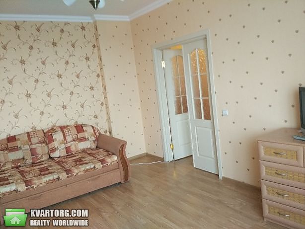 Rent out 1-room apartment. Киев,  Героев Обороны — photo 3