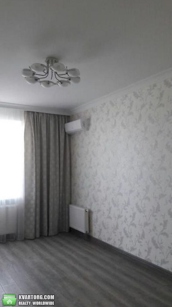 Rent out 3-room apartment. Киев,  Лабораторный пер — photo 3
