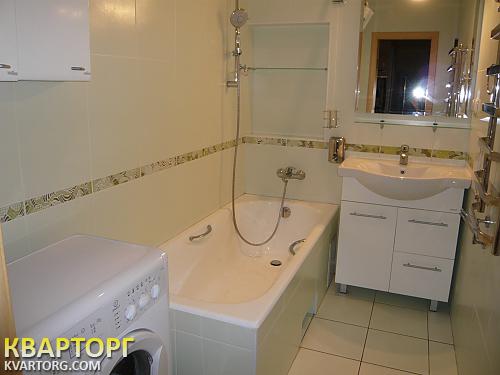 Rent out 2-room apartment. Киев,  Окипной — photo 2