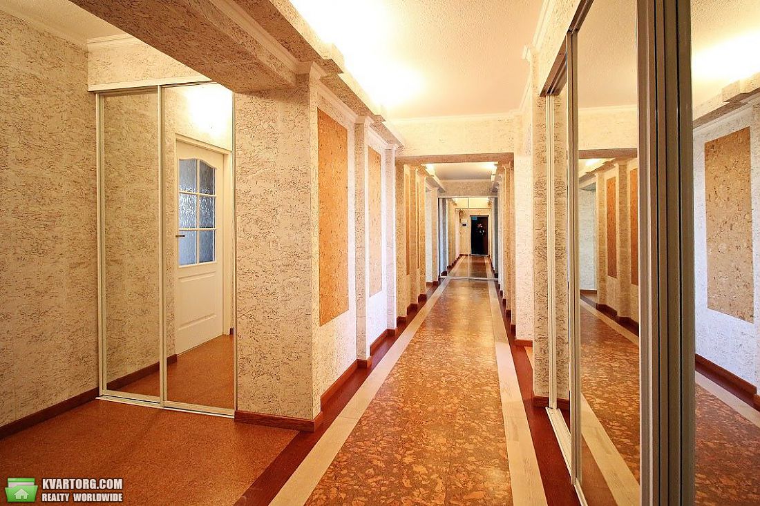Sell 4-room apartment. Киев,  Довженко А. — photo 1