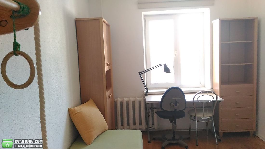 Rent out 3-room apartment. Киев,  Прилужная — photo 7