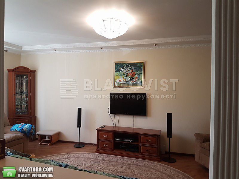 Sell 3-room apartment. Киев,  Урловская — photo 2