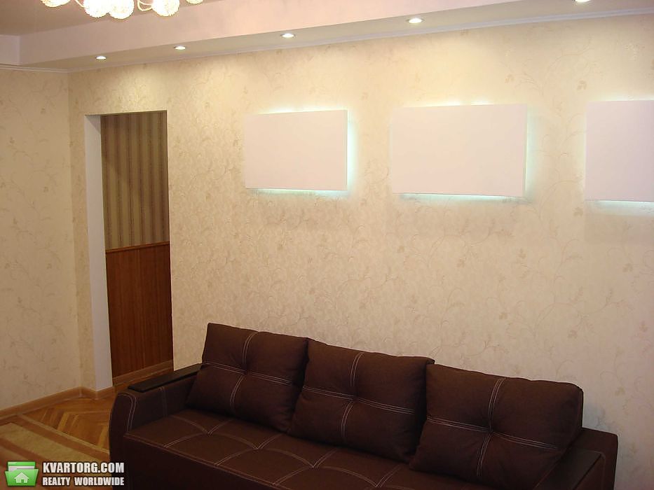Sell 3-room apartment. Киев, Метростроевская — photo 3