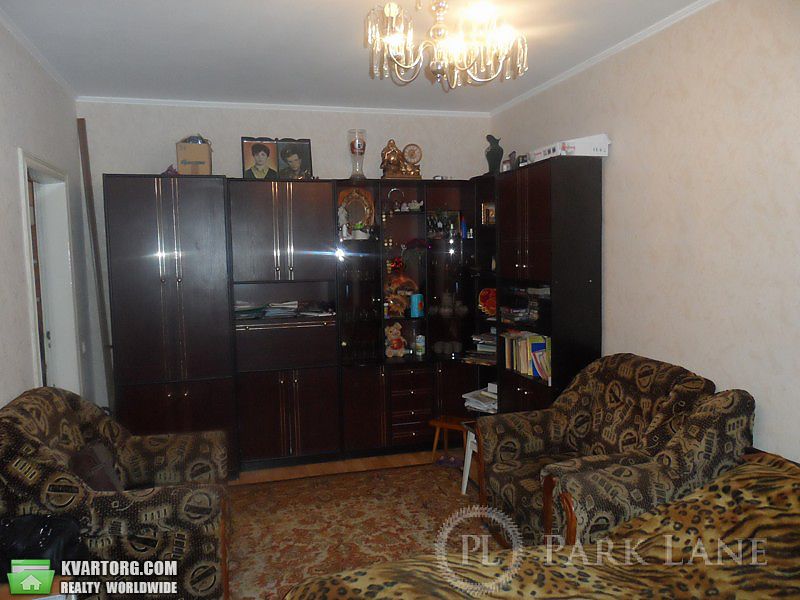 Sell 3-room apartment. Киев,  Ревуцкого — photo 3