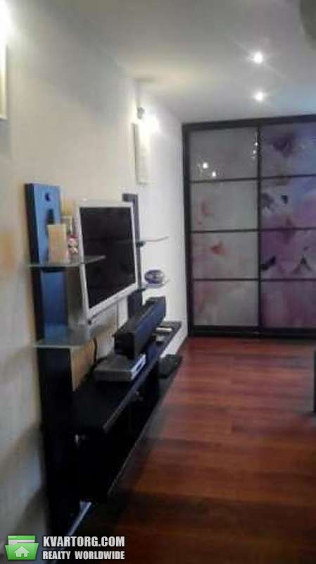 Rent out 3-room apartment. Киев,  Лебедева-Кумача — photo 3