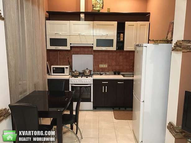 Rent out 2-room apartment. Киев,  Московская — photo 1