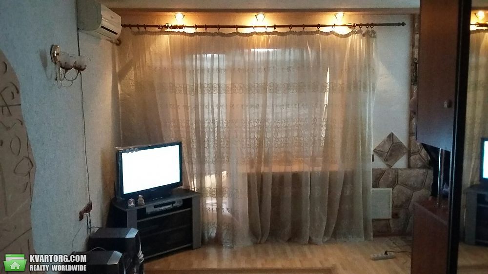 Sell 1-room apartment. Днепропетровск,  Правды пр — photo 1