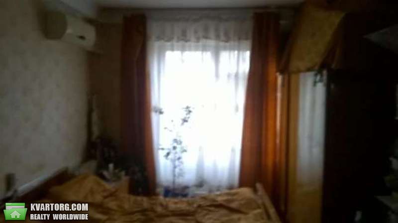 Sell 3-room apartment. Киев,  Ромена Роллана — photo 1