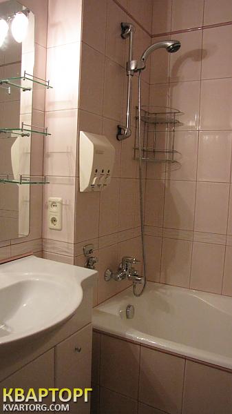 Rent out 3-room apartment. Киев, Ивана Пулюя — photo 8