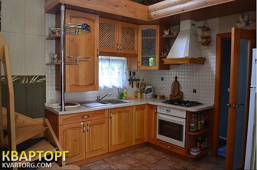 Rent out house. Киев, Лесная — photo 8