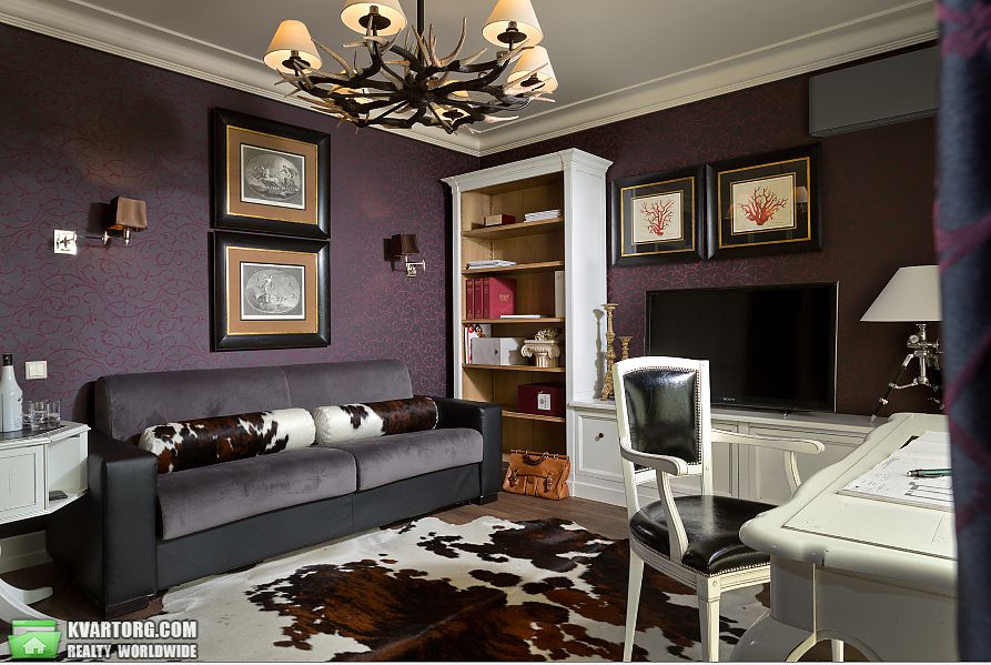 Sell 4-room apartment. Киев,  Юрковская — photo 1