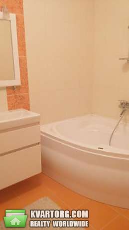 Rent out 3-room apartment. Киев,  Барбюса — photo 8