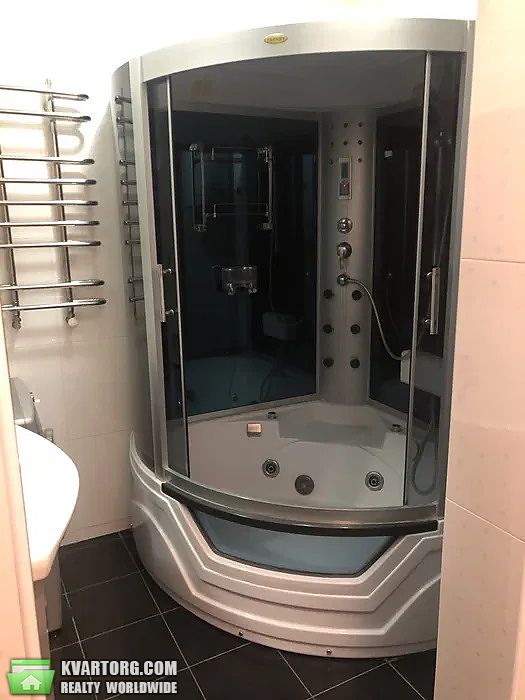 Rent out 2-room apartment. Львов, Чорновола — photo 9