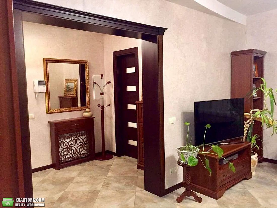 Rent out house. Киев, Осокорки — photo 1