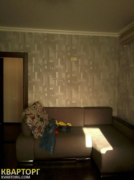 Sell 3-room apartment. Киев,  Маяковского — photo 1