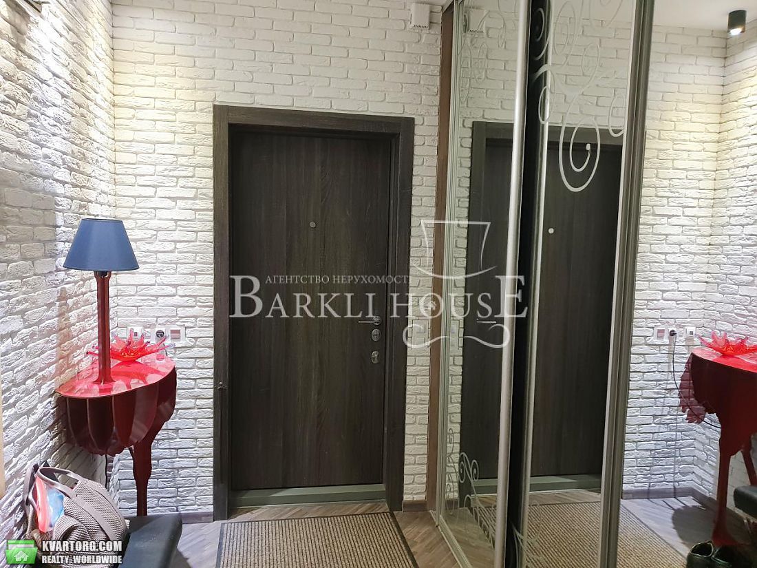 Rent out 2-room apartment. Киев, Сикорского — photo 10