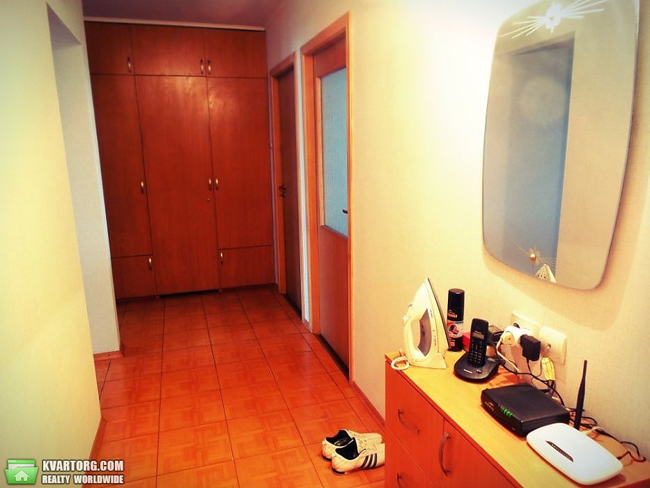 Sell 3-room apartment. Киев,  Оболонская пл — photo 4