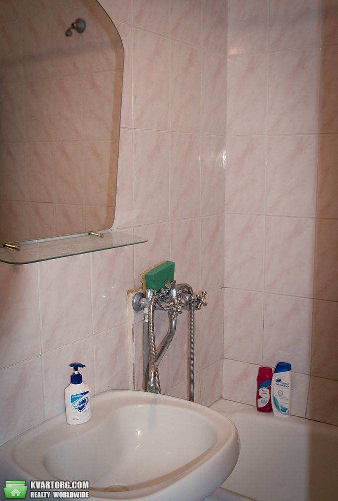 Sell 4-room apartment. Киев,  Захаровская — photo 6