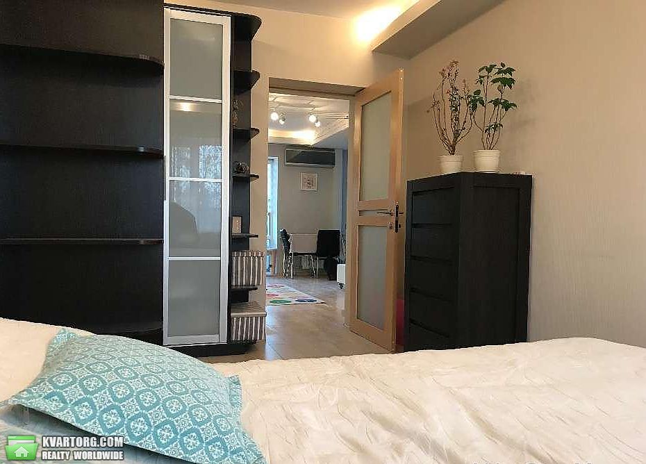 Sell 2-room apartment. Киев,  Дегтяревская — photo 10