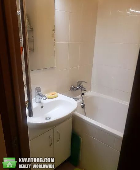 Rent out 2-room apartment. Киев, Евгения Харченка — photo 8