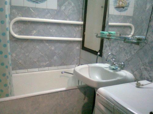 Rent out 1-room apartment. Днепропетровск, Карла Маркса — photo 4