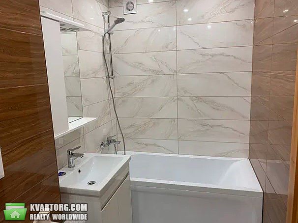 Rent out 3-room apartment. Киев, Полярная — photo 7
