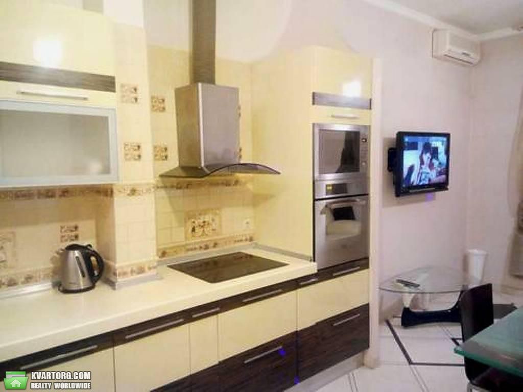 Rent out 2-room apartment. Киев, Коновальца — photo 4