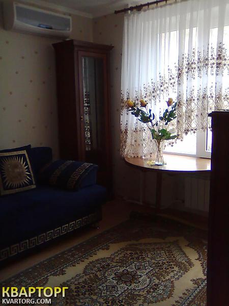 Rent out 1-room apartment. Киев, Бастионная ул. — photo 2