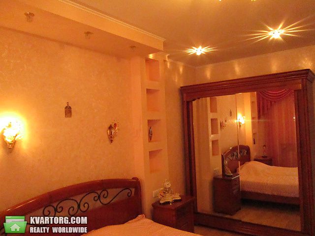 Rent out 3-room apartment. Днепропетровск, Набережная Победы — photo 4