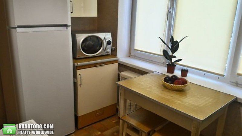 Sell 3-room apartment. Киев,  Братиславская — photo 2