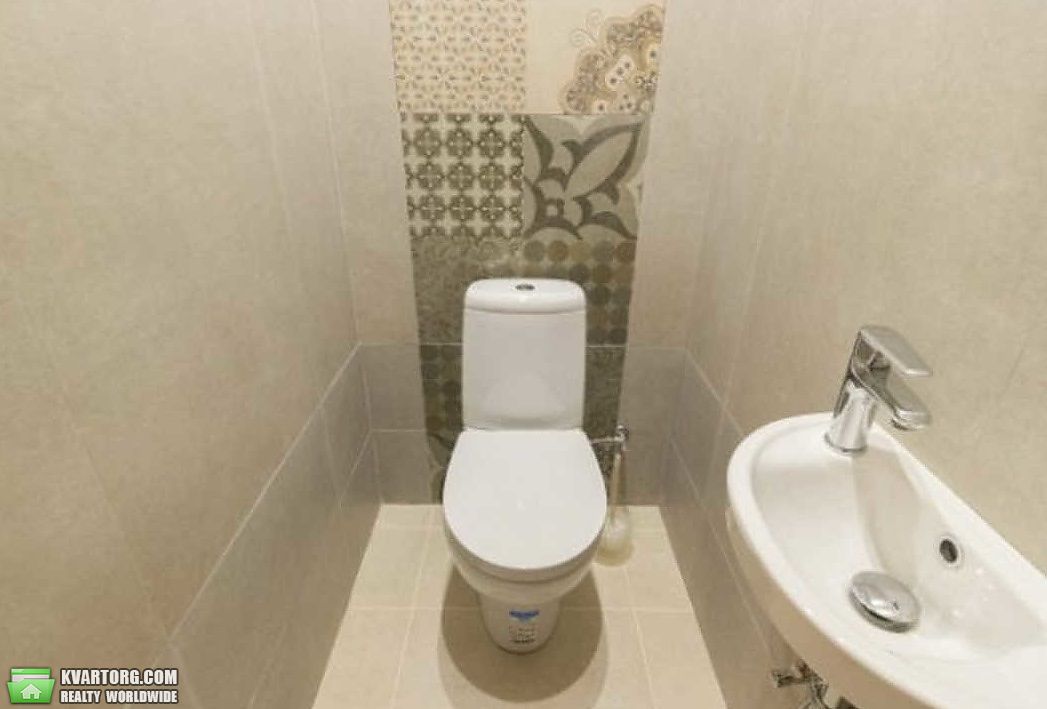 Rent out 2-room apartment. Киев,  Чавдар — photo 5