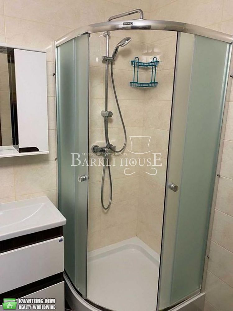 Rent out 2-room apartment. Киев, Данченко Сергея — photo 8